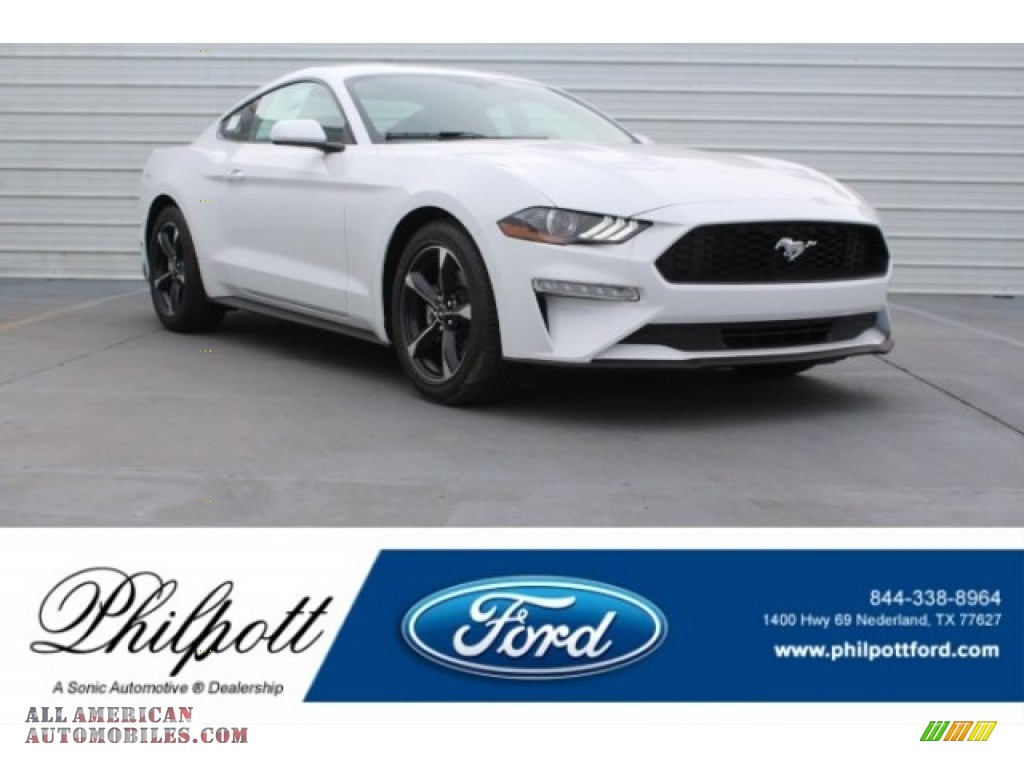 Oxford White / Ebony Ford Mustang EcoBoost Fastback
