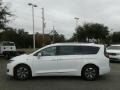 Chrysler Pacifica Hybrid Limited Bright White photo #2