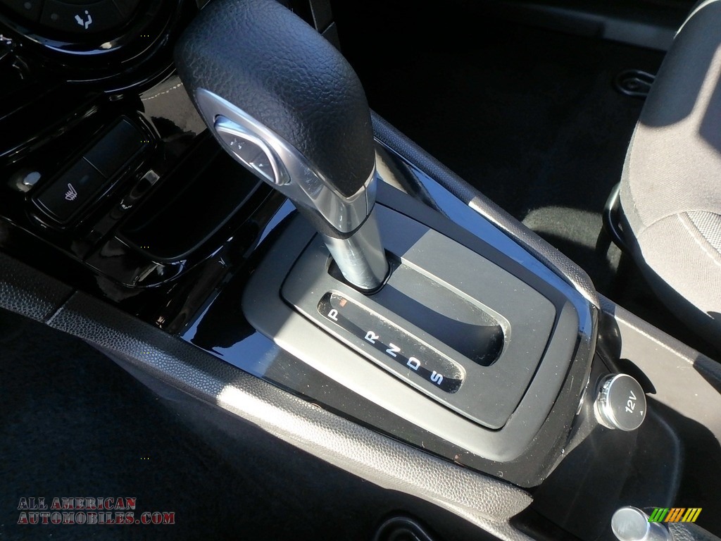 2014 Fiesta SE Sedan - Ingot Silver / Medium Light Stone photo #26