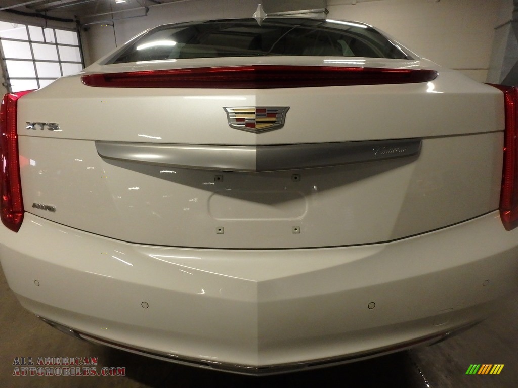 2017 XTS Luxury AWD - Crystal White Tricoat / Shale w/Cocoa Accents photo #13