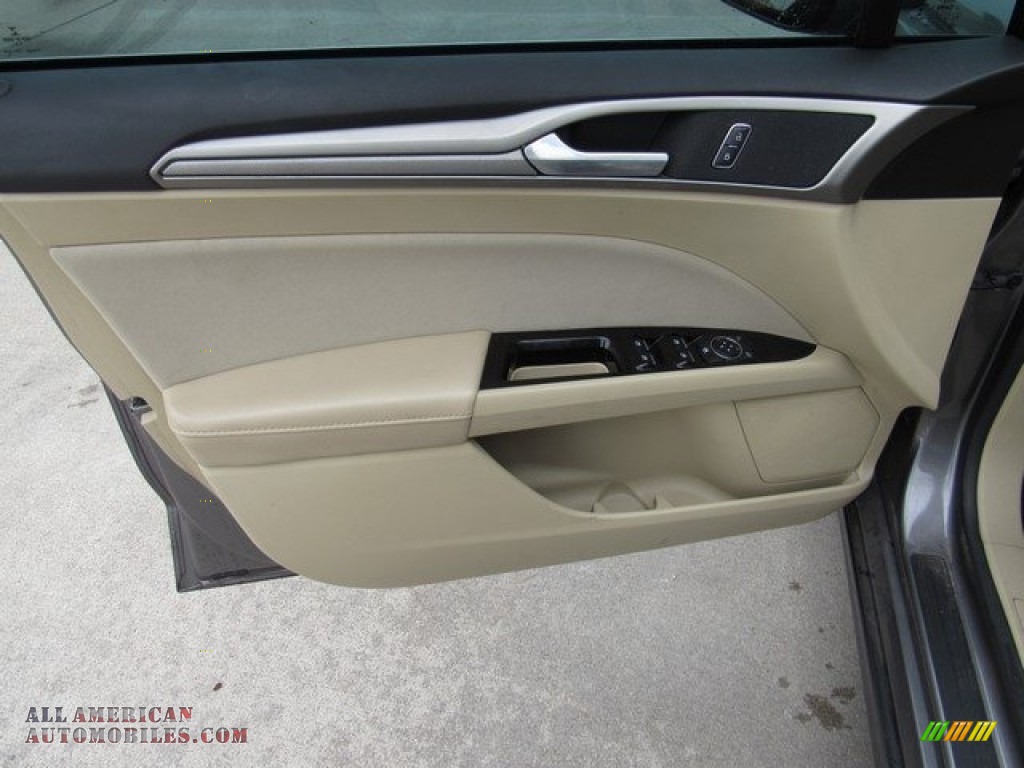 2014 Fusion SE - Sterling Gray / Charcoal Black photo #21
