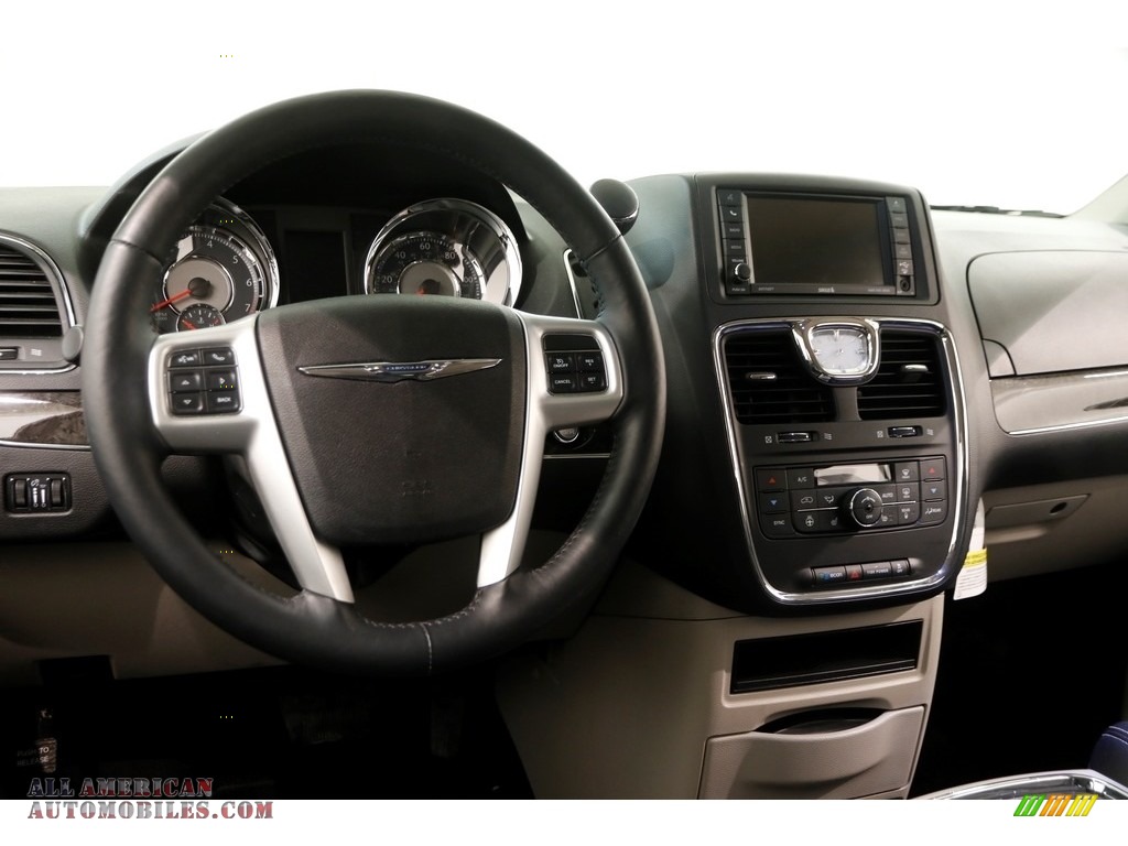 2015 Town & Country Touring - True Blue Pearl / Black/Light Graystone photo #6