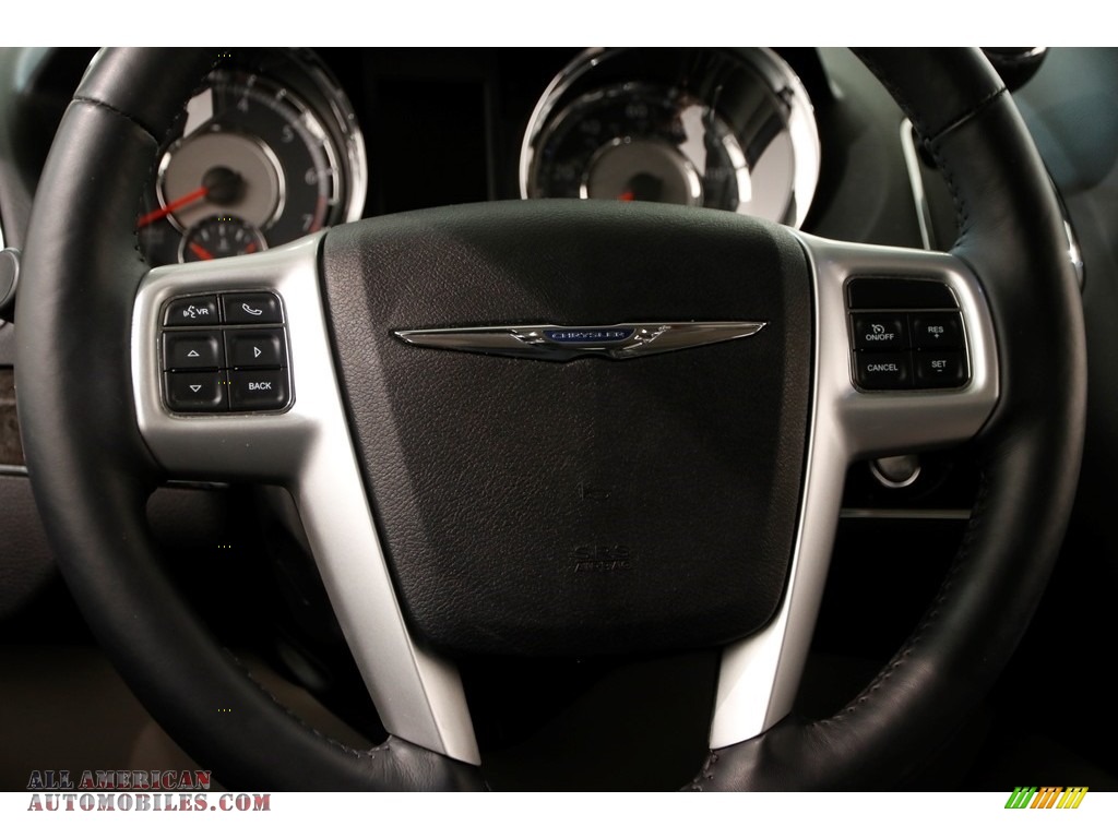 2015 Town & Country Touring - True Blue Pearl / Black/Light Graystone photo #7