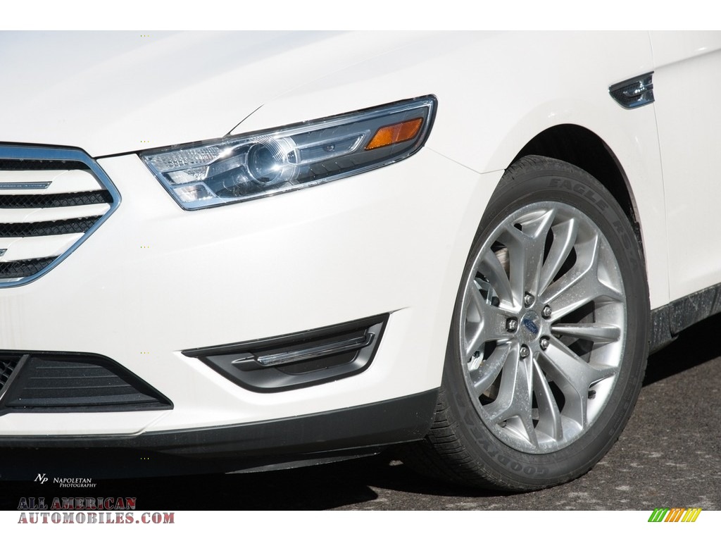 2018 Taurus Limited AWD - White Platinum / Charcoal Black photo #2