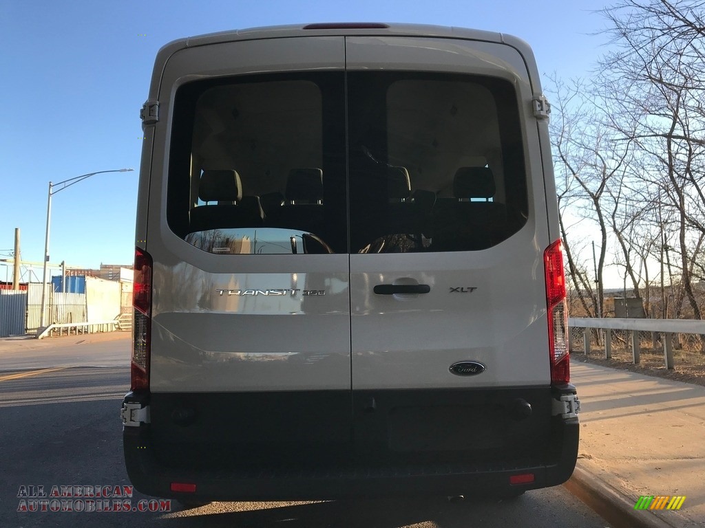 2017 Transit Wagon XLT 350 MR Long - Oxford White / Pewter photo #17