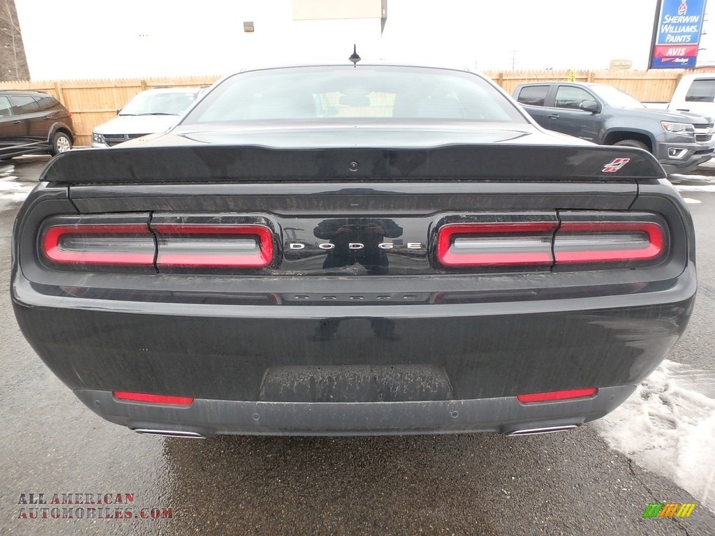 2018 Challenger GT AWD - Pitch Black / Black photo #4