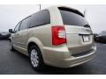 Chrysler Town & Country Touring Cashmere/Sandstone Pearl photo #10