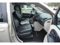 Chrysler Town & Country Touring Cashmere/Sandstone Pearl photo #20