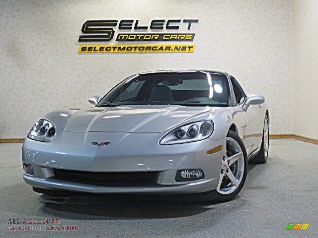 Machine Silver / Ebony Chevrolet Corvette Coupe