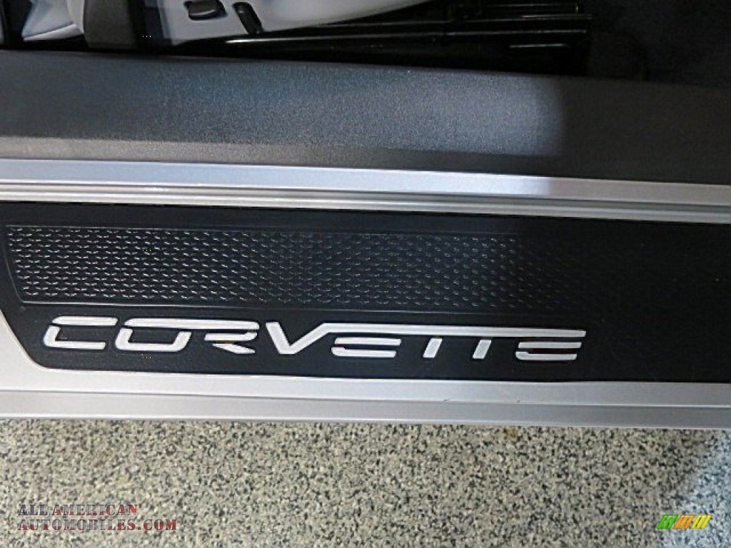 2005 Corvette Coupe - Machine Silver / Ebony photo #23