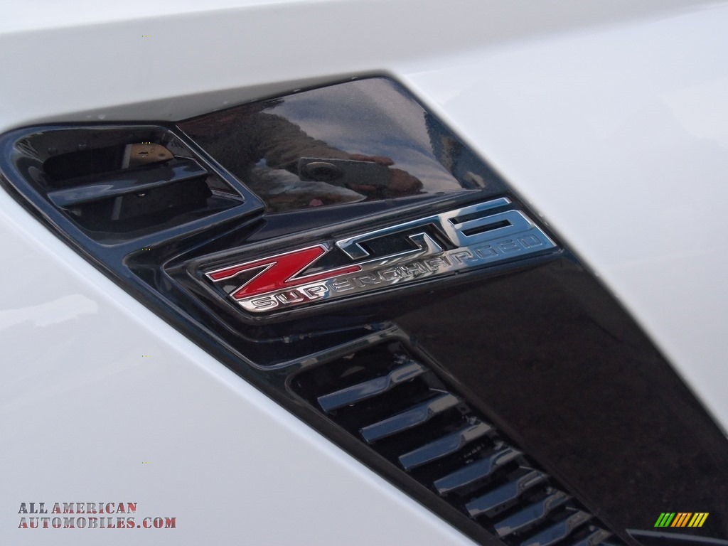 2018 Corvette Z06 Coupe - Arctic White / Adrenaline Red photo #17