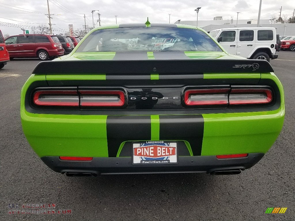 2017 Challenger SRT Hellcat - Green Go / Black photo #6