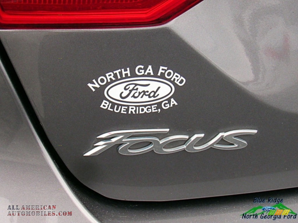 2014 Focus SE Sedan - Sterling Gray / Charcoal Black photo #32