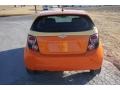 Chevrolet Sonic LS Hatch Inferno Orange Metallic photo #7