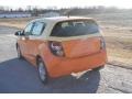 Chevrolet Sonic LS Hatch Inferno Orange Metallic photo #16