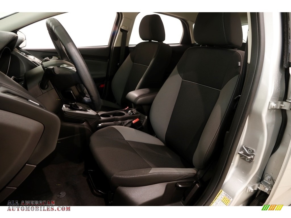 2014 Focus SE Hatchback - Ingot Silver / Charcoal Black photo #5