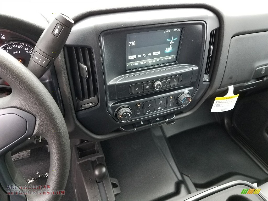 2018 Silverado 3500HD Work Truck Double Cab 4x4 Chassis - Summit White / Dark Ash/Jet Black photo #10