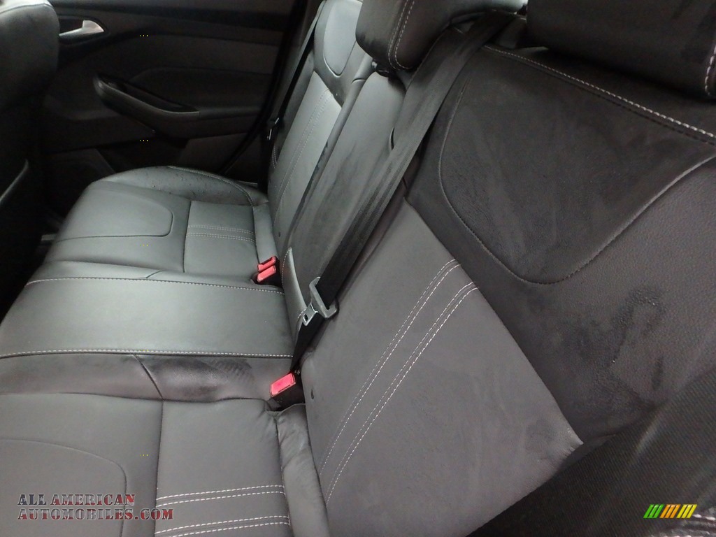 2014 Focus Titanium Hatchback - Tuxedo Black / Charcoal Black photo #16
