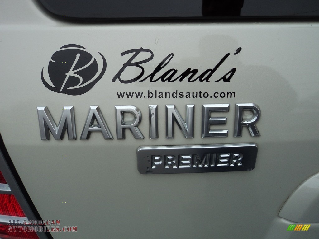 2007 Mariner Premier 4WD - Light Sage Metallic / Black/Light Parchment photo #25