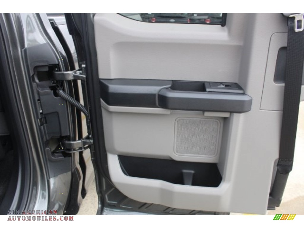 2018 F150 XL SuperCab - Magnetic / Earth Gray photo #19