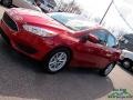 Ford Focus SE Hatch Hot Pepper Red photo #29