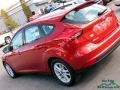 Ford Focus SE Hatch Hot Pepper Red photo #32