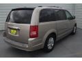 Chrysler Town & Country Limited Light Sandstone Metallic photo #9