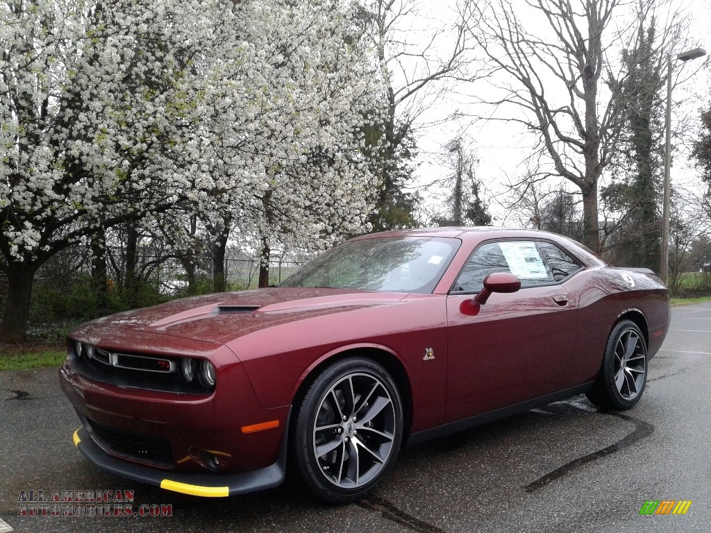 2018 Challenger R/T Scat Pack - Octane Red Pearl / Black photo #2