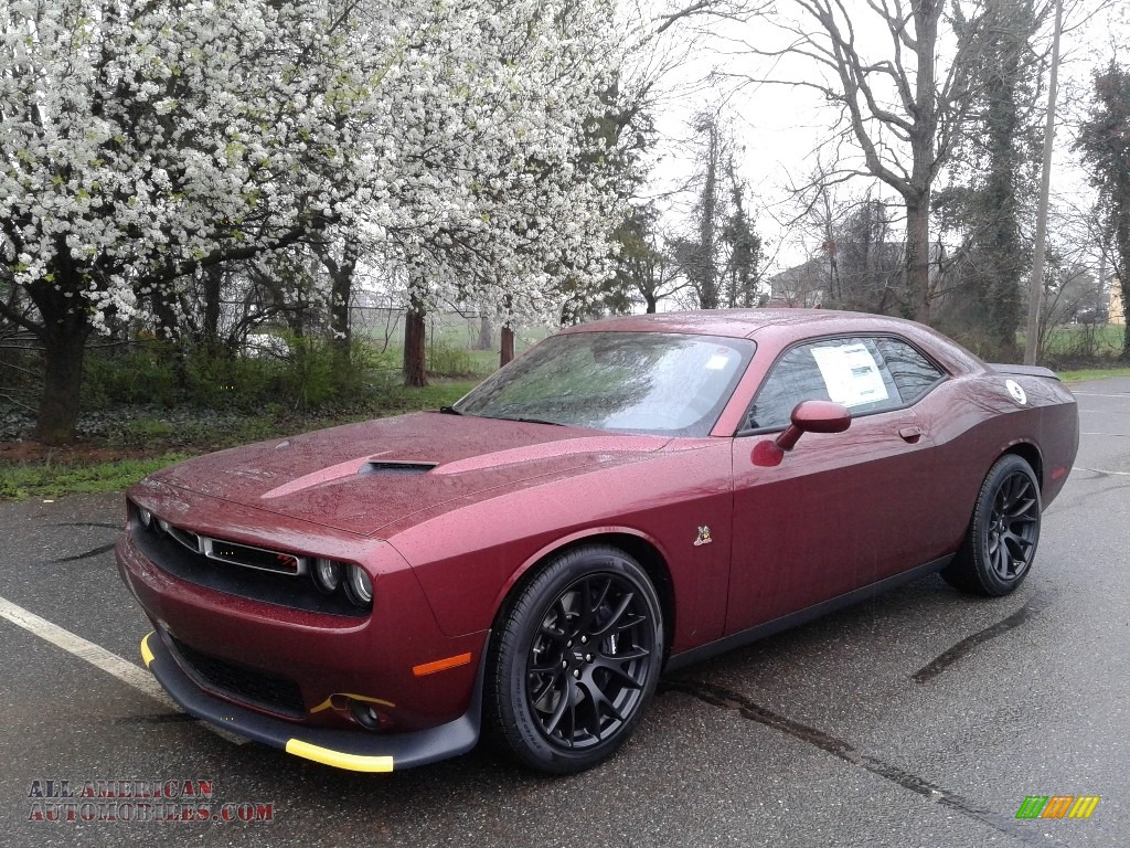 2018 Challenger R/T Scat Pack - Octane Red Pearl / Black photo #2