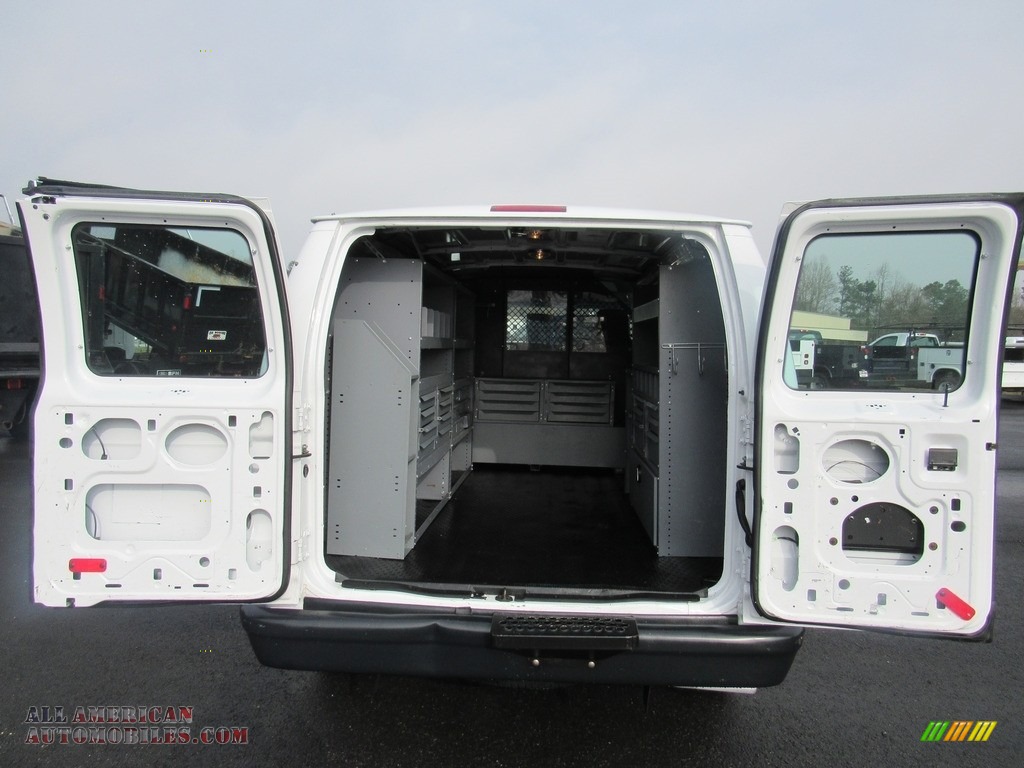 2013 E Series Van E150 Cargo - Oxford White / Medium Flint photo #12