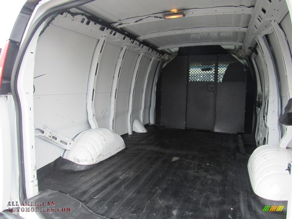 2013 Express 2500 Cargo Van - Summit White / Medium Pewter photo #11