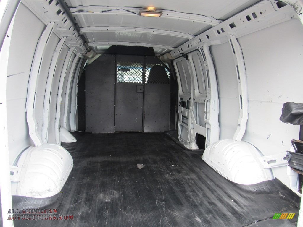 2013 Express 2500 Cargo Van - Summit White / Medium Pewter photo #12