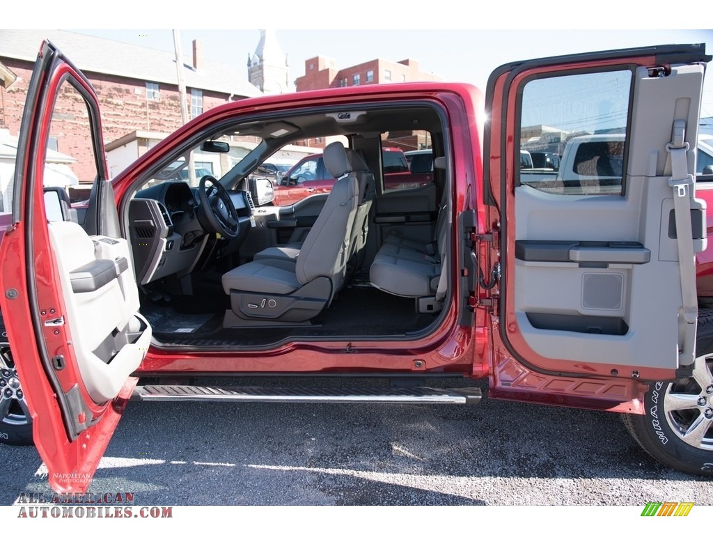 2018 F150 XLT SuperCab 4x4 - Ruby Red / Earth Gray photo #11