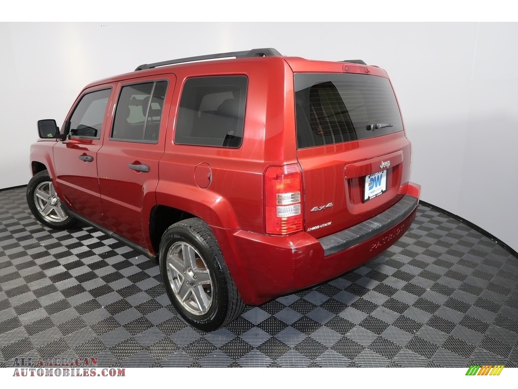 2007 Patriot Sport 4x4 - Inferno Red Crystal Pearl / Pastel Slate Gray photo #7
