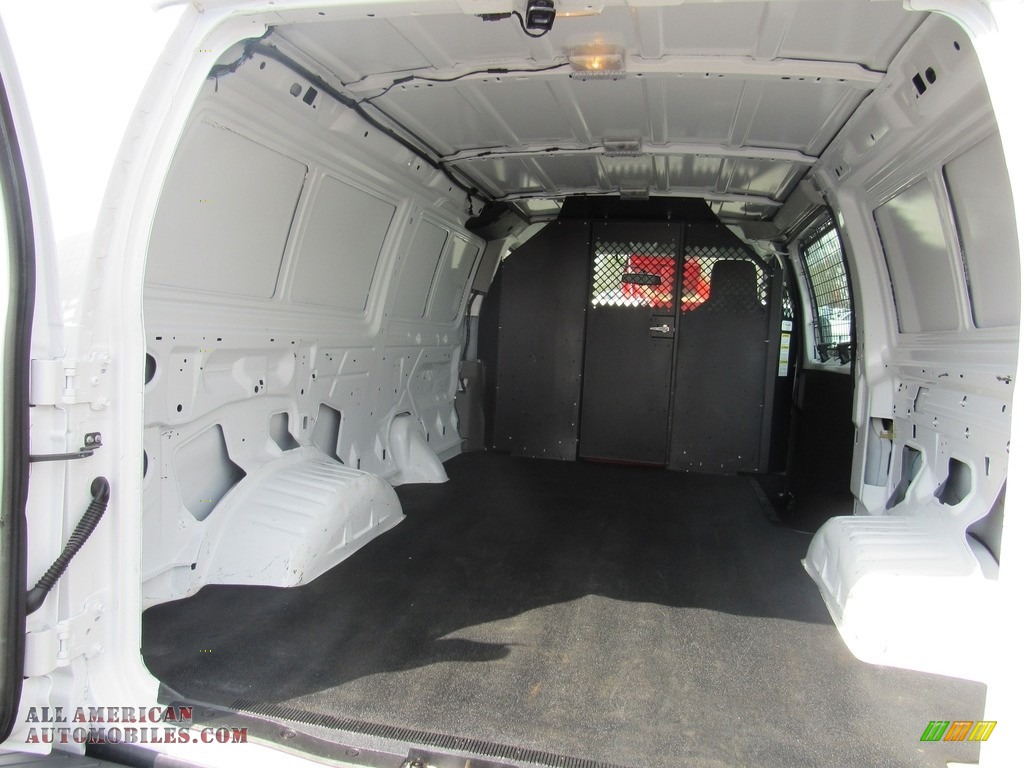 2013 E Series Van E250 Cargo - Oxford White / Medium Flint photo #14