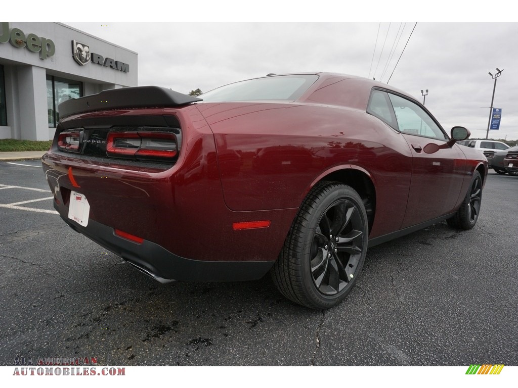 2018 Challenger R/T - Octane Red Pearl / Black photo #12
