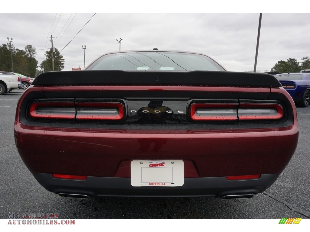 2018 Challenger R/T - Octane Red Pearl / Black photo #13