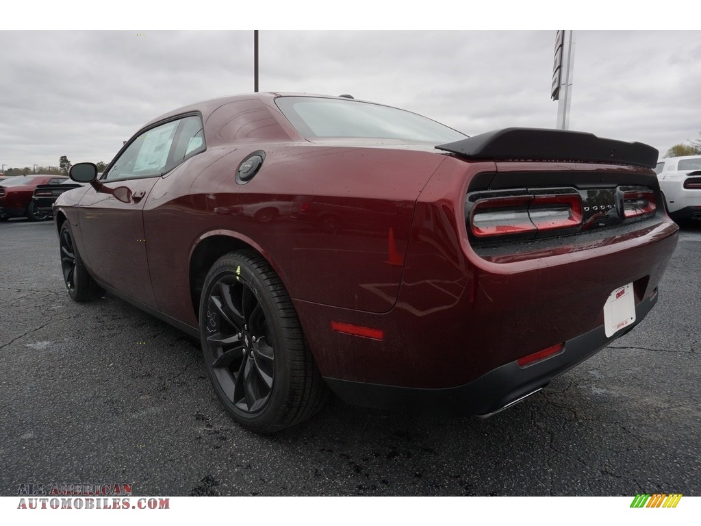 2018 Challenger R/T - Octane Red Pearl / Black photo #14