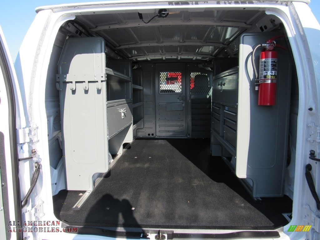 2014 E-Series Van E150 Cargo Van - Oxford White / Medium Flint photo #11