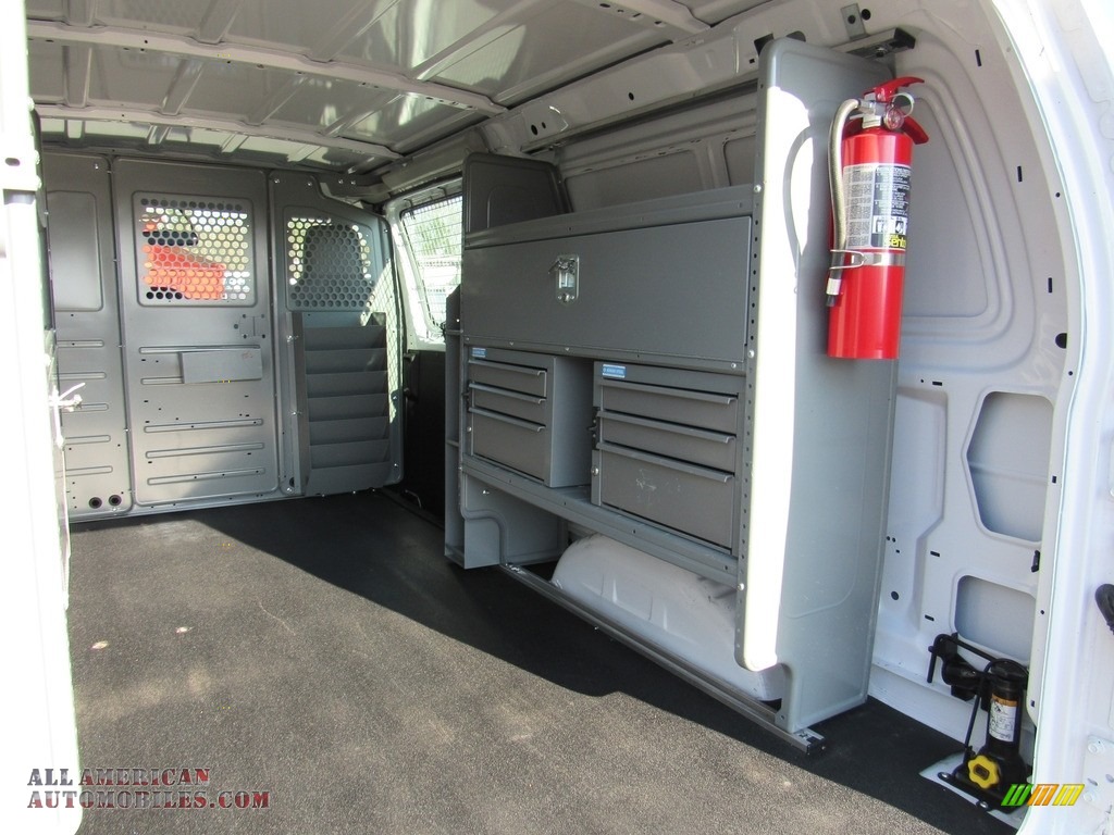 2014 E-Series Van E150 Cargo Van - Oxford White / Medium Flint photo #13