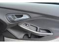 Ford Focus SE Hatchback Magnetic Metallic photo #15