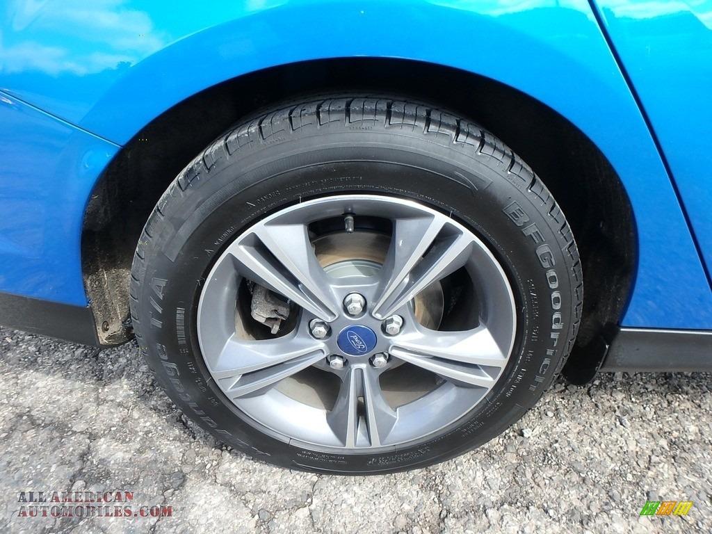 2014 Focus SE Sedan - Blue Candy / Charcoal Black photo #14