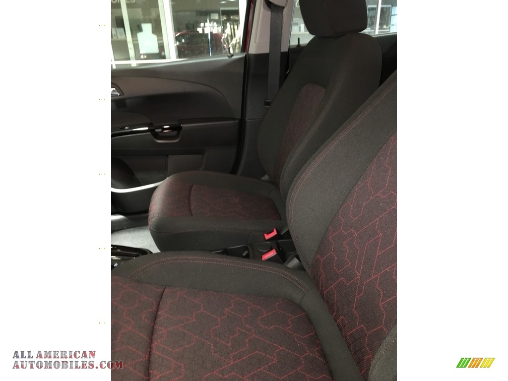 2018 Sonic LT Hatchback - Cajun Red Tintcoat / Jet Black photo #12