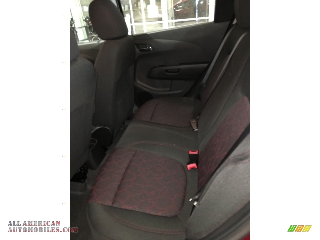 2018 Sonic LT Hatchback - Cajun Red Tintcoat / Jet Black photo #13