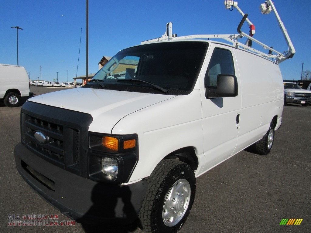 Oxford White / Medium Flint Ford E-Series Van E150 Cargo Van