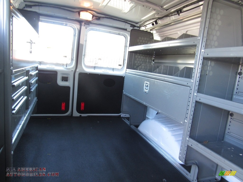 2014 E-Series Van E150 Cargo Van - Oxford White / Medium Flint photo #17
