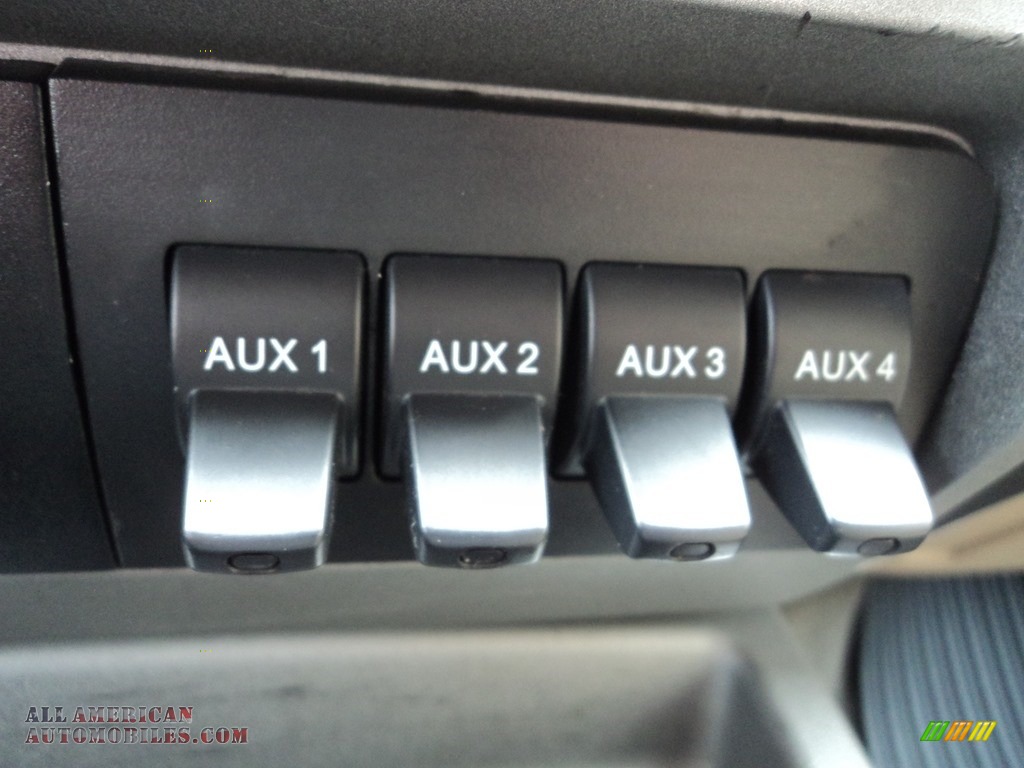 2015 F250 Super Duty XLT Crew Cab 4x4 - Ruby Red / Adobe photo #24