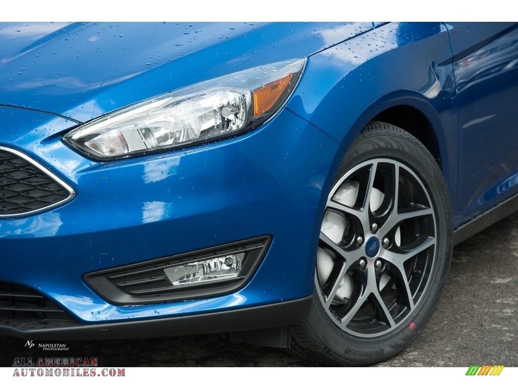2018 Focus SEL Sedan - Blue Metallic / Charcoal Black photo #2