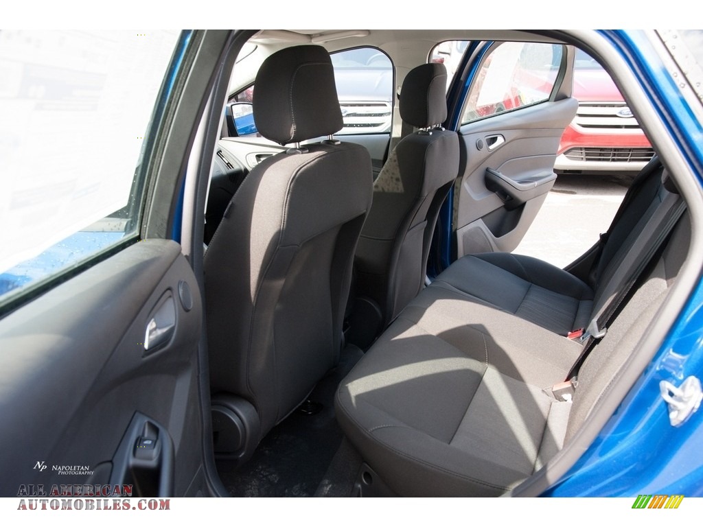 2018 Focus SEL Sedan - Blue Metallic / Charcoal Black photo #9