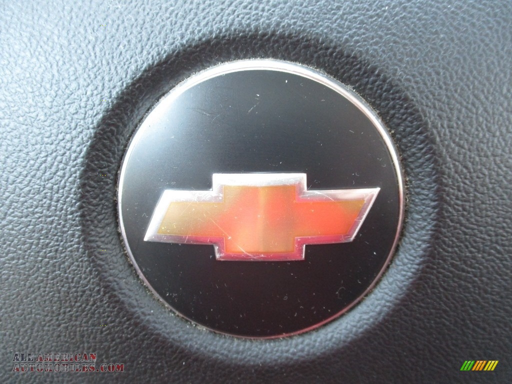 2009 Impala LT - Red Jewel Tintcoat / Gray photo #38